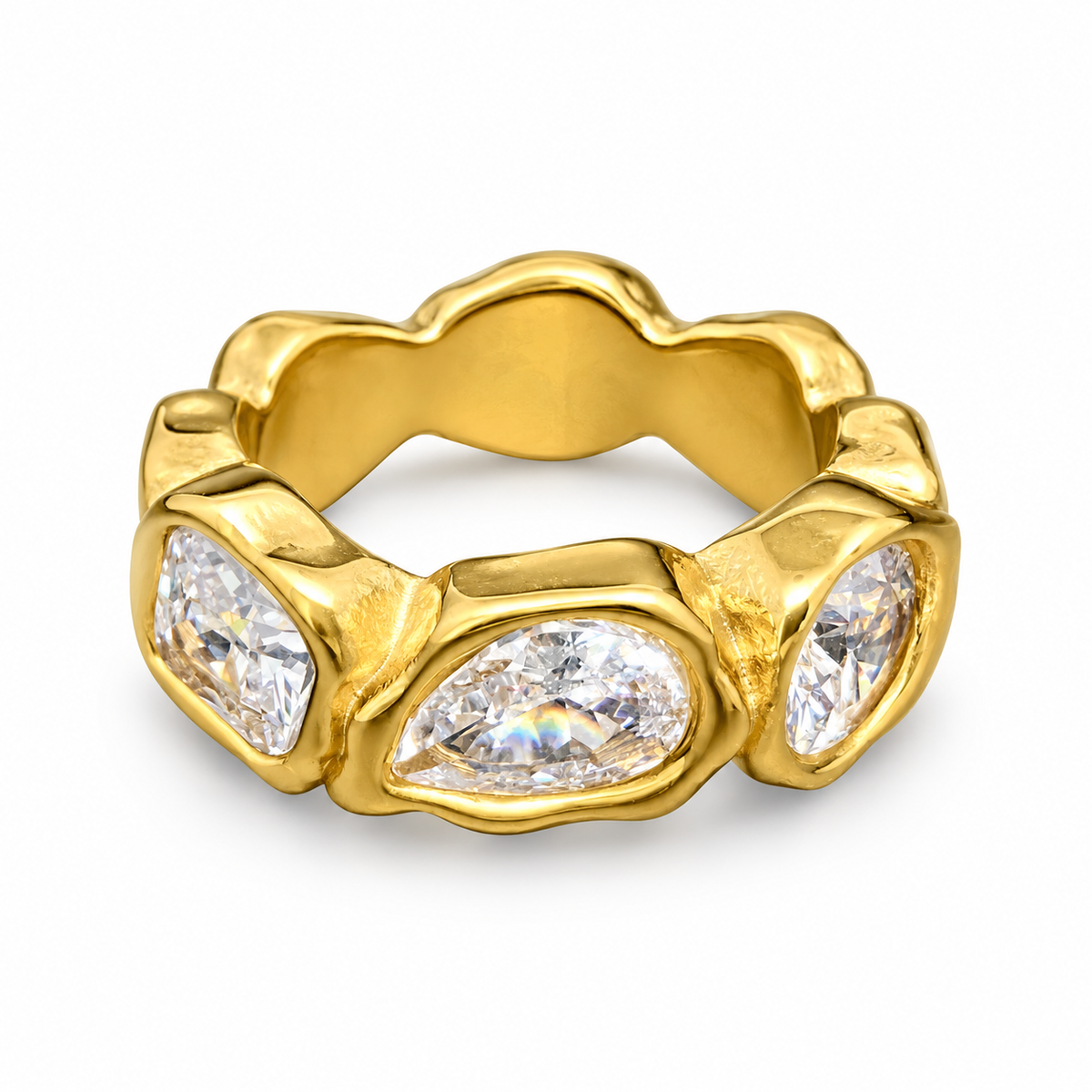 18K gold-plated ring with cubic zirconia set in a clean geometric line