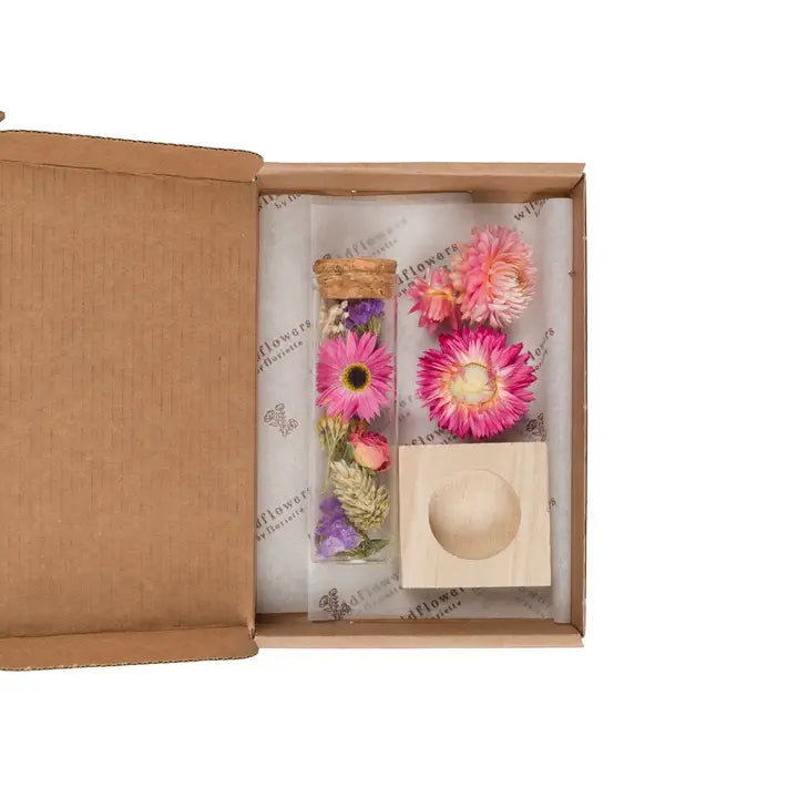 Letterbox Dried Flowers Gift Box