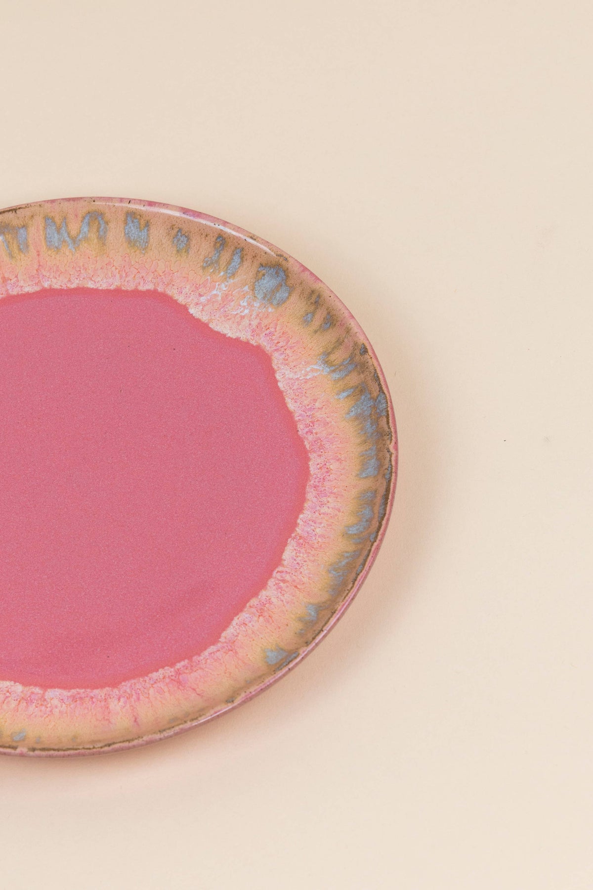 Pôr do Sol dinner plate, styled close-up